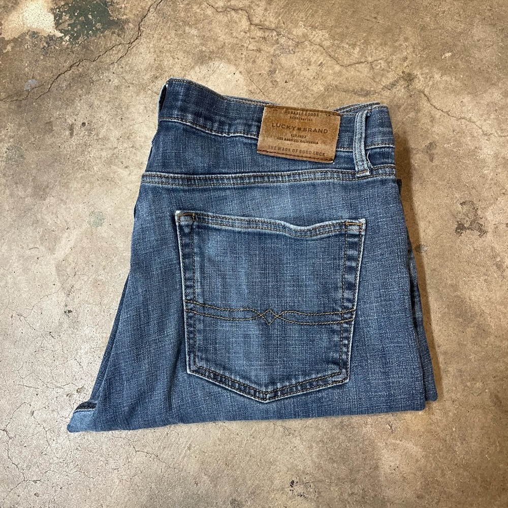 Lucky Brand 221 Straight Fit Jeans